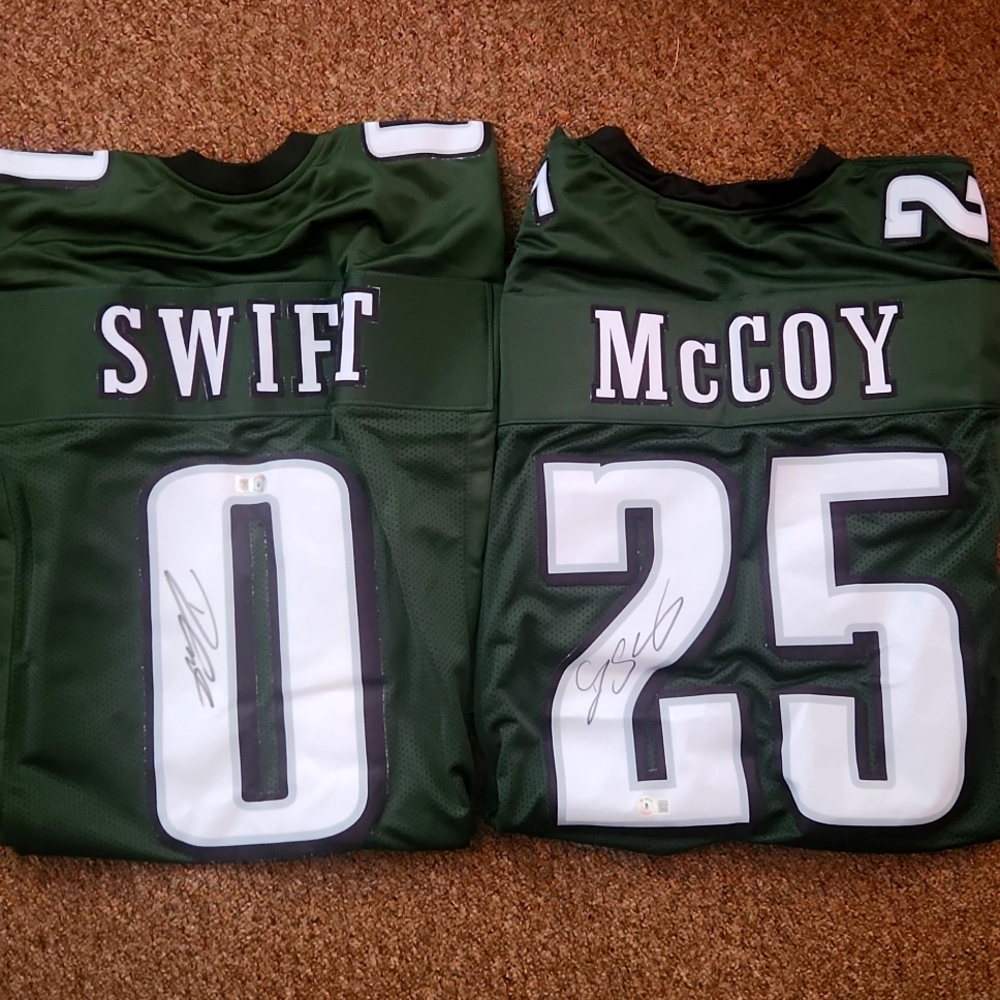 Philadelphia eagles signed lesean mccoy and DeAndre Swift